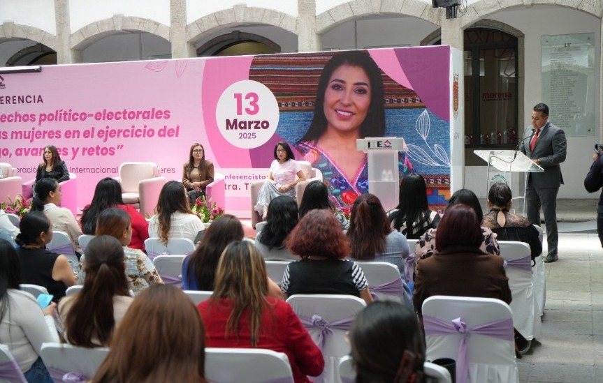Con conferencia, promueve ITE reflexión de mujeres sobre sus derechos