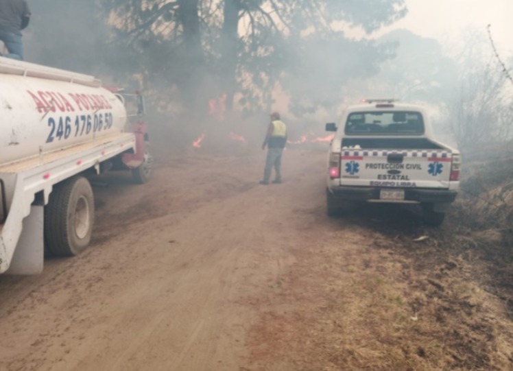 Incendios controlados en Chiautempan en un 90% y en Ixtacuixtla en un 70%