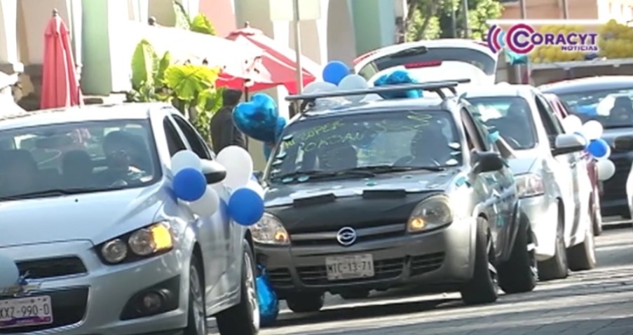 Realizan caravana para visibilizar el autismo en la capital tlaxcalteca