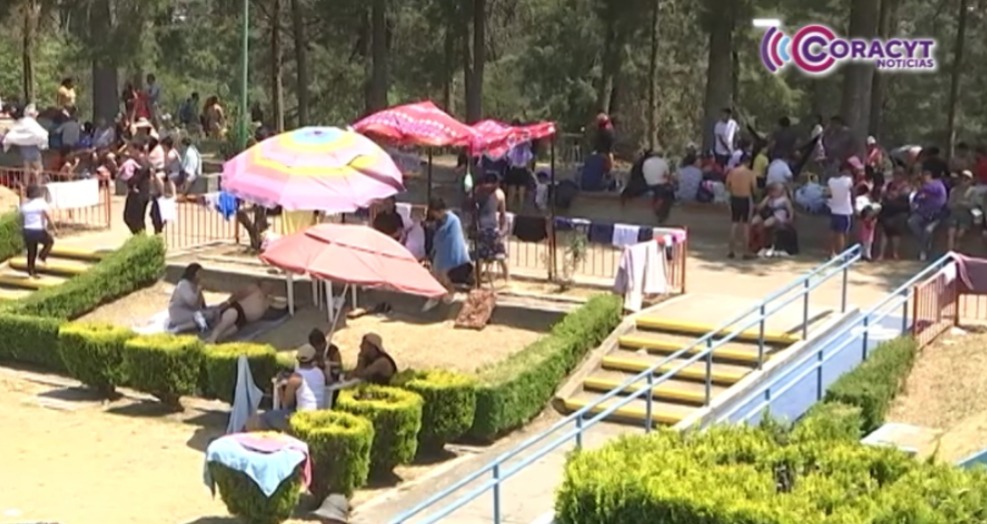 Tlaxcaltecas abarrotaron los balnearios y sitios turísticos de la entidad