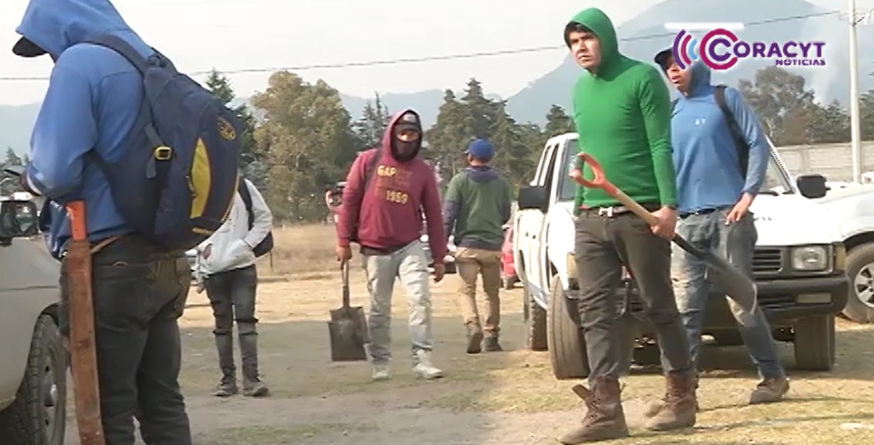 Habitantes de Atltzayanca se unen como voluntarios para salvar su pulmón verde