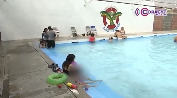 Balnearios de Santa Cruz Tlaxcala reportan afluencia moderada de visitantes 