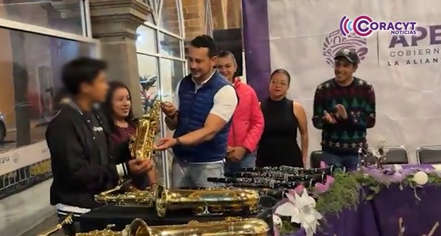 Entregan nuevos instrumentos a la Orquesta Infantil y Juvenil de Apetatitlán