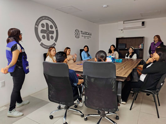 Realiza clínica de las emociones del Sedif jornada de autocuidado mental para psicólogos