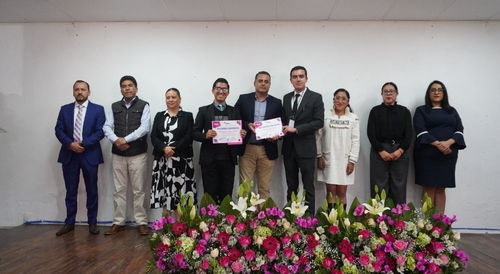 Celebra ITE primer concurso de debate universitario