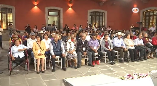 Personas adultas mayores podrán ver a sus hijos e hijas después de 20 años