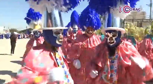 Celebran con alegría y música el gran Carnaval de Payasos y Casamenteros en Mazatecochco 