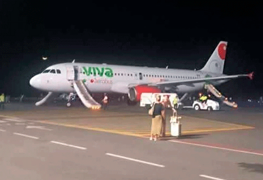Incendio de motor en avión de Viva Aerobús causa pánico en Puerto Escondido; se dirigía al AIFA