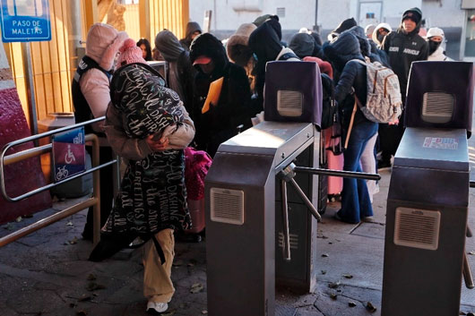 EU detuvo a 29 mil migrantes en frontera con México en enero; cayó la cifra
