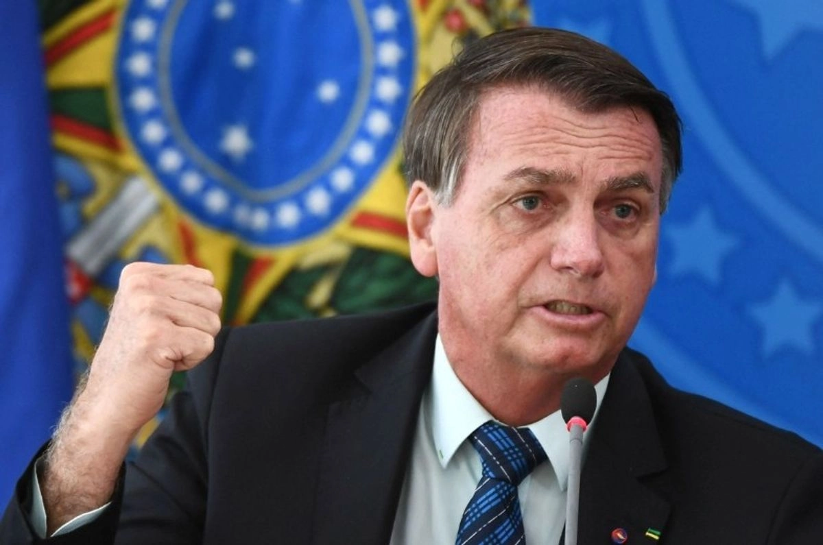 Fiscalía de Brasil pide condenar a Bolsonaro por 