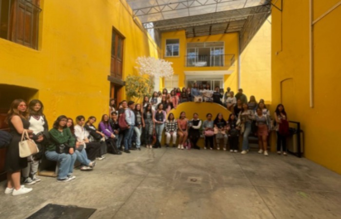 Realizan Secture y UATx recorrido turístico con estudiantes de intercambio académico en Tlaxcala