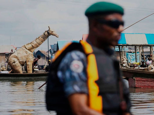 Derrumbe en edificio de tres pisos en Nigeria deja 5 muertos