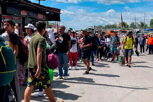 Panamá recibe primer vuelo con migrantes de varios países deportados por EU