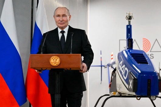Putin afirma que tropas rusas lanzan ofensiva en Kursk; Ucrania lo desmiente
