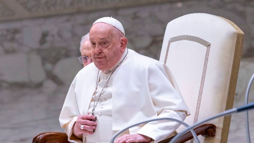 Vaticano asegura que el Papa Francisco pasó una noche tranquila: 