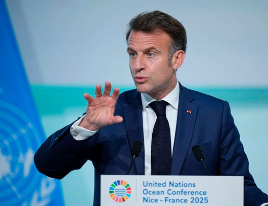 No están en venta ni Groenlandia ni la Antártida, dice Macron en UNOC3