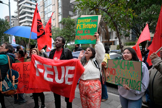 Dan por terminado polémico acuerdo petrolero entre Ecuador y empresa china