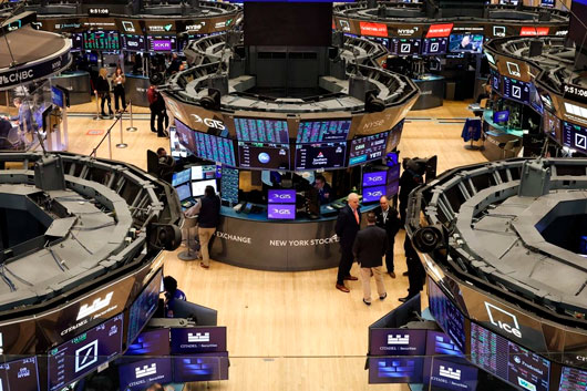Continúan cayendo acciones en la Bolsa de Valores de NY