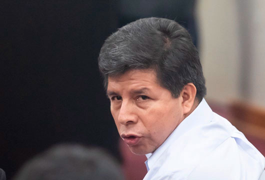 Trasladan al hospital al ex presidente peruano, Pedro Castillo