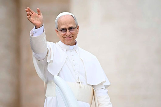 León XIV recuerda “con mucha gratitud” al papa Francisco a un mes de su muerte