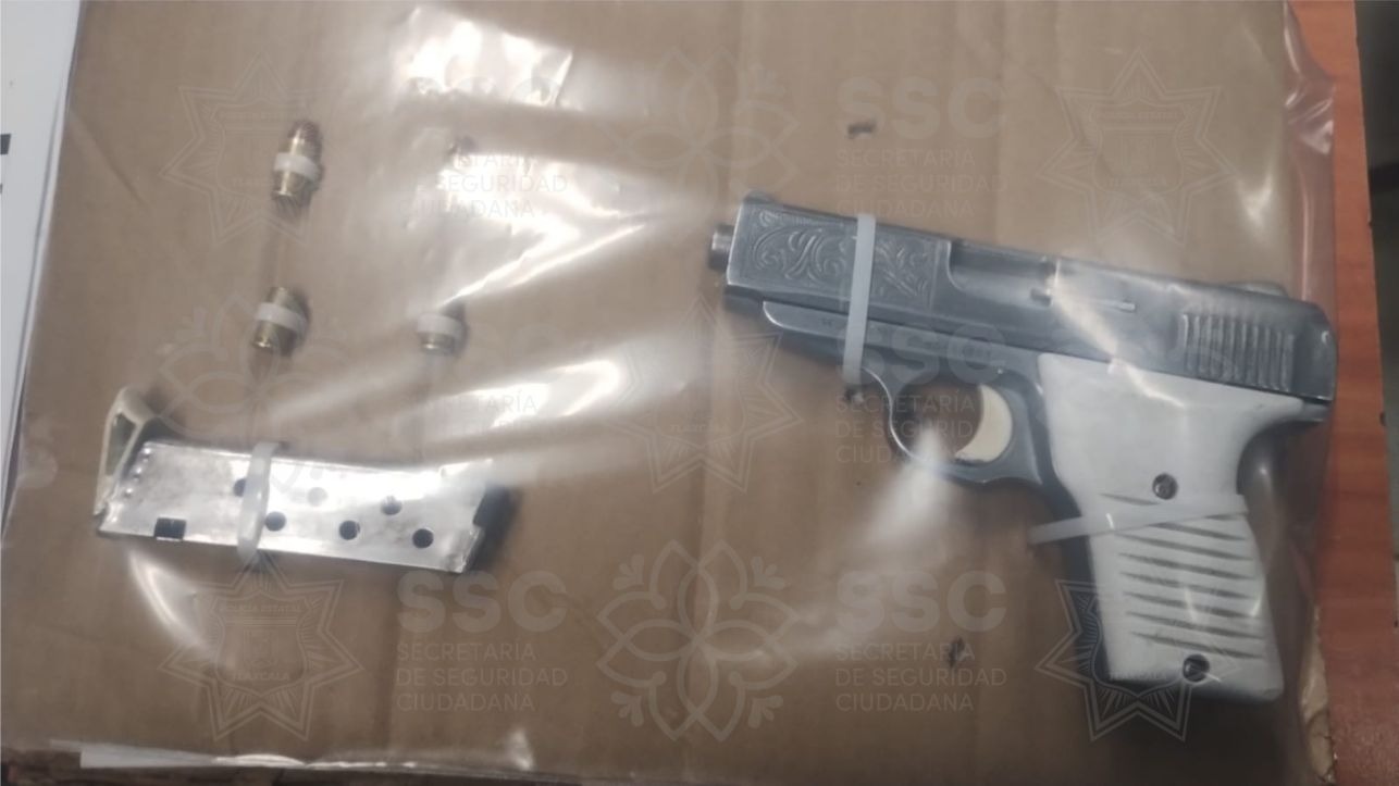 Detiene SSC a tres personas por robo en gasolinera de Tlaltelulco