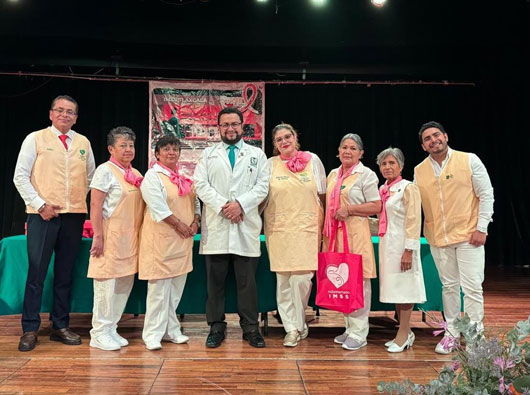 Entrega Voluntariado IMSS Tlaxcala prótesis mamarias 