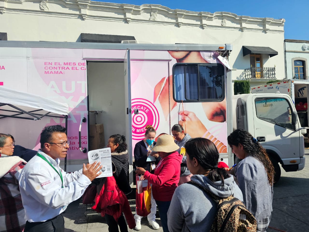 Lleve SESA servicios médicos gratuitos a la población de Huamantla 