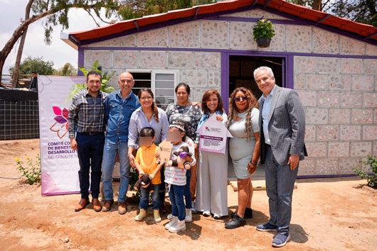 Entrega Comité de Bienestar vivienda adecuada a familia de Huamantla 