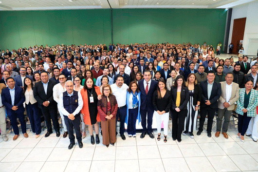 Participan servidoras y servidores públicos en Congreso Estatal 