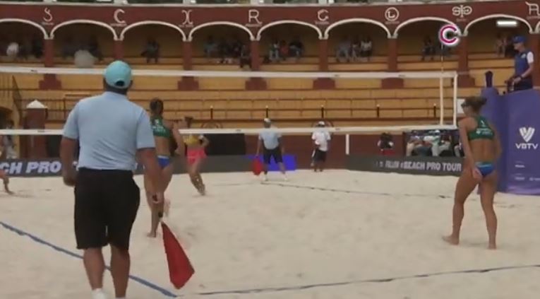 Destacaron árbitros tlaxcaltecas en el Tour Mundial de Voleibol de Playa 2026