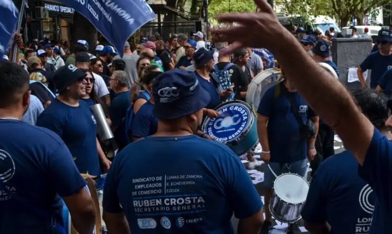 Argentina: llaman a huelga general contra reforma de Milei