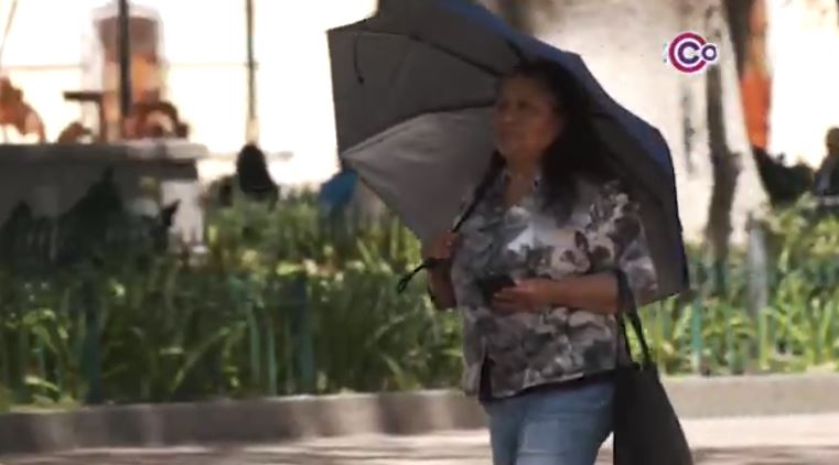 Tlaxcaltecas adoptan medidas preventivas ante altas temperaturas