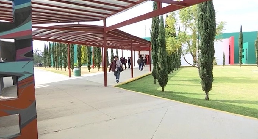 Participan madres y padres de familia en la promoción de entornos sanos en la UPTx