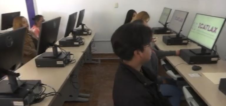 Personas egresadas del Icatlax pueden acceder a diversos servicios de Finabien