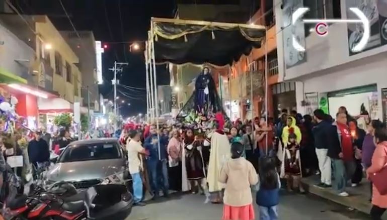 Con devoción, fieles acompañaron a la Virgen de los Dolores 