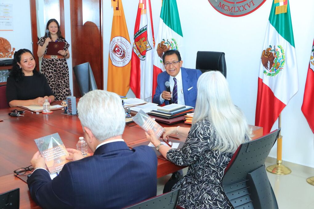 Refuerza UATx colaboración institucional en prevención del delito