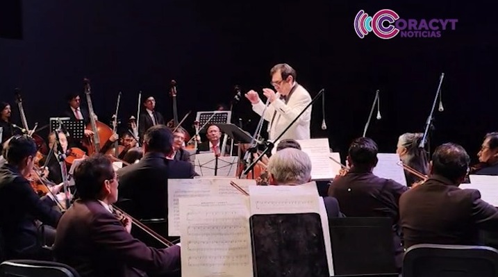 Orquesta Sinfónica ofreció recital especial por el 50 aniversario de la UATx