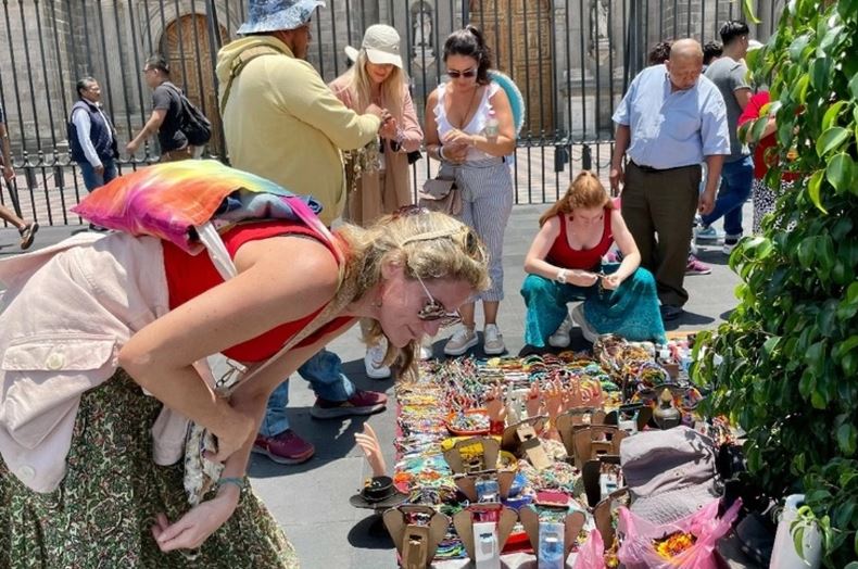 México alcanza cifra récord de turistas extranjeros en 2025; ingresaron 48 millones de personas: Sectur