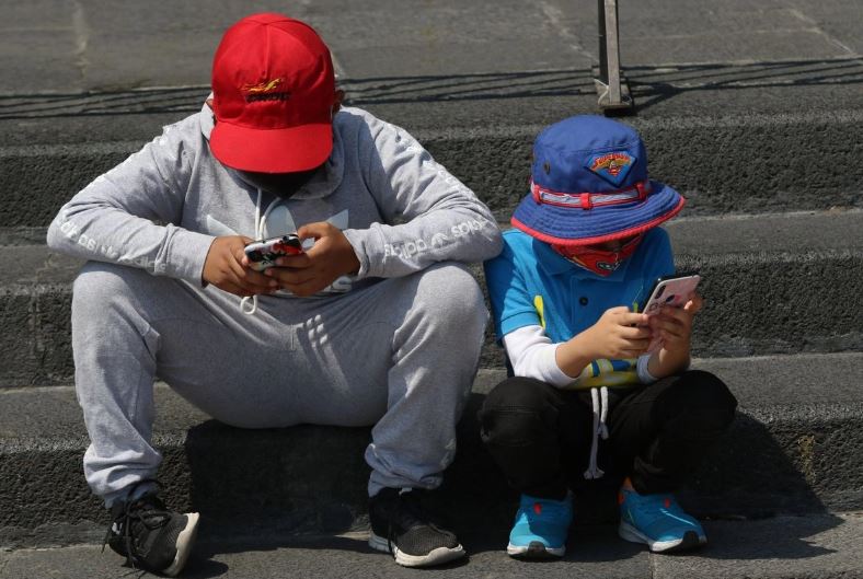 SSPC sugiere acompañamiento para uso responsable de celulares en infancias y adolescentes