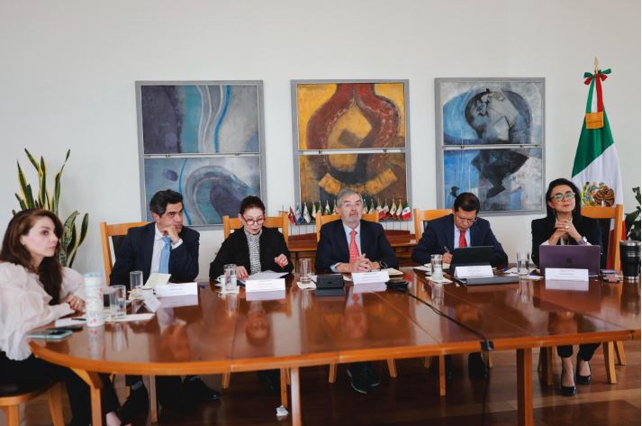 Canciller De la Fuente se reúne con embajadores de México en Medio Oriente