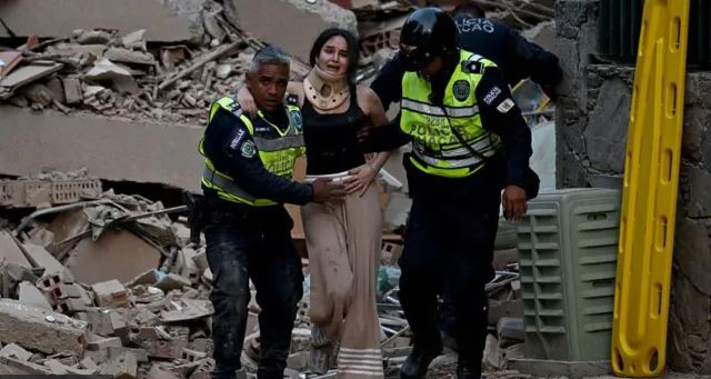 Fuerte sismo de 7.2 y réplica de 7.5 afectan Venezuela; reportan daños en Caracas