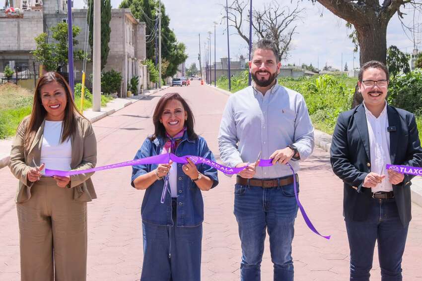 Fortaleció gobierno estatal infraestructura vial de Axocomanitla