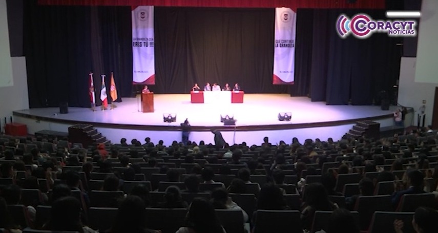 Advierte especialista retos y oportunidades en el comercio global